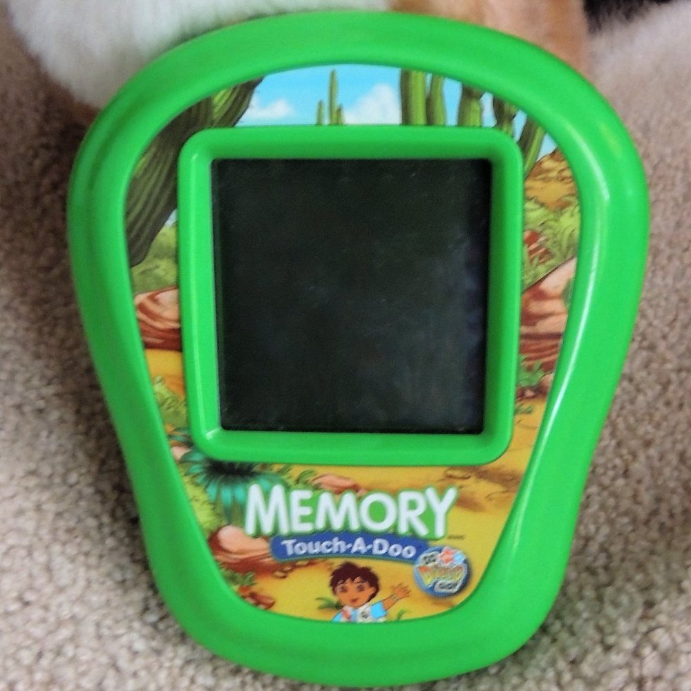Fisher-Price Go Diego Go Memory Touch-A-Doo Electronic Handheld Travel Game